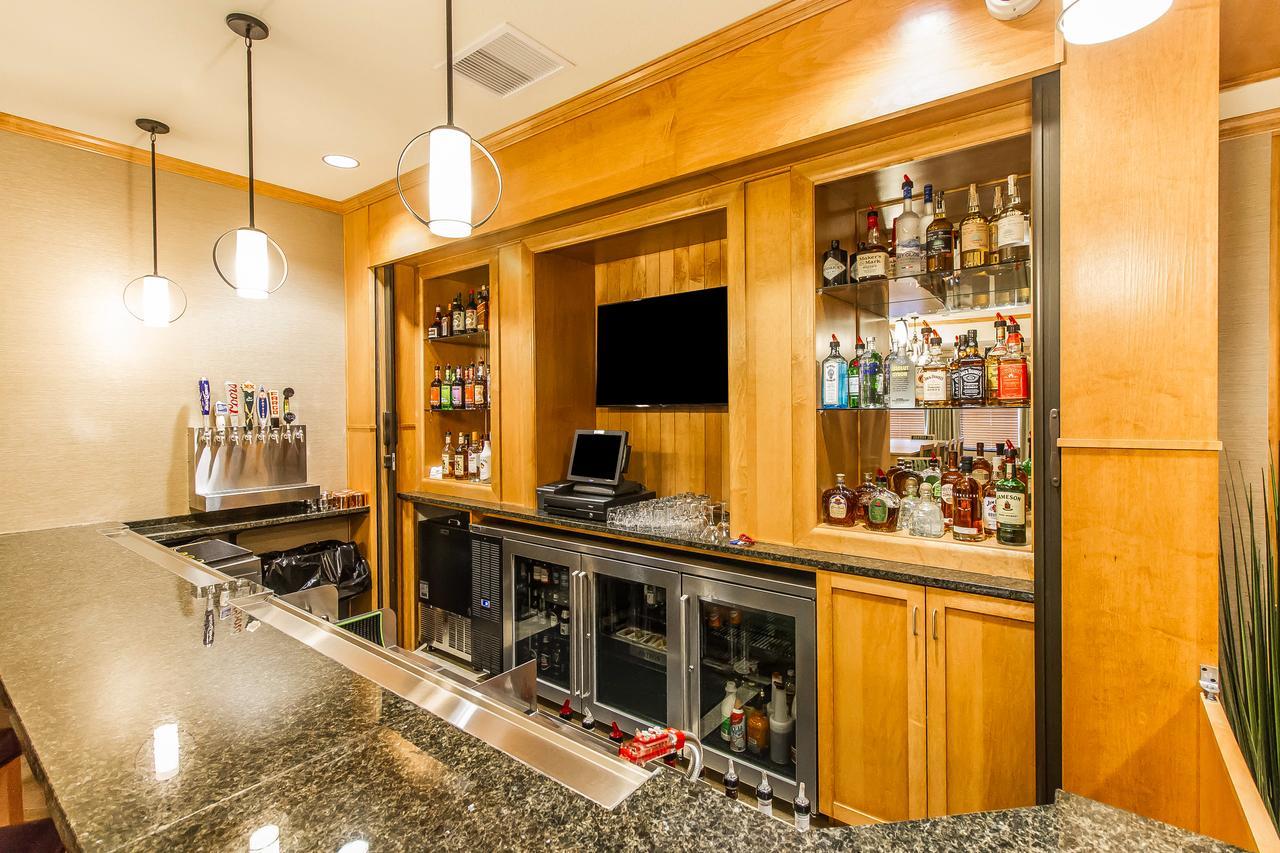 Mainstay Suites Stanley Екстер'єр фото
