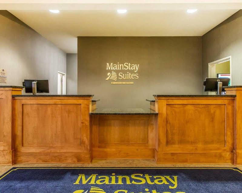 Mainstay Suites Stanley Екстер'єр фото