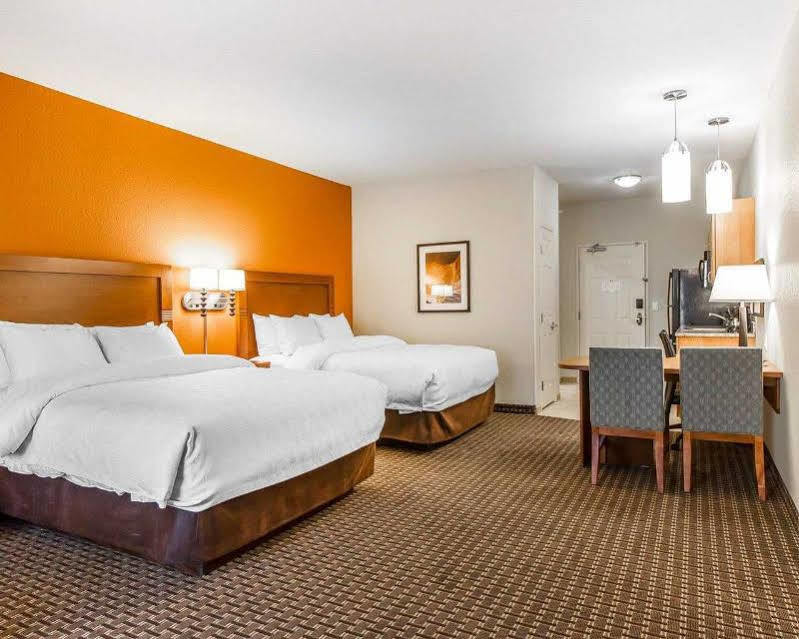 Mainstay Suites Stanley Екстер'єр фото
