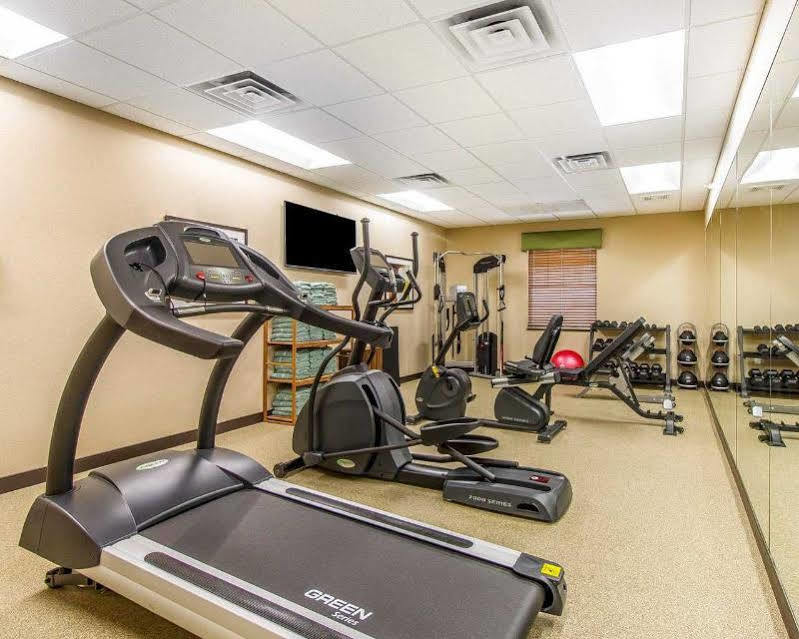 Mainstay Suites Stanley Екстер'єр фото